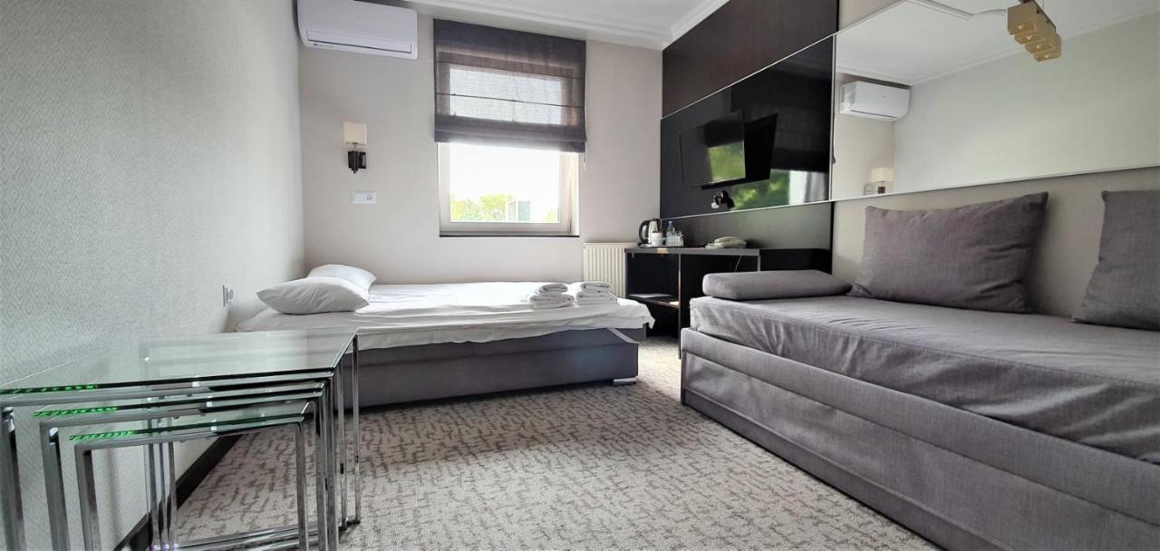 Hotel Senator Konferencje & Spa 斯塔拉乔维切 外观 照片