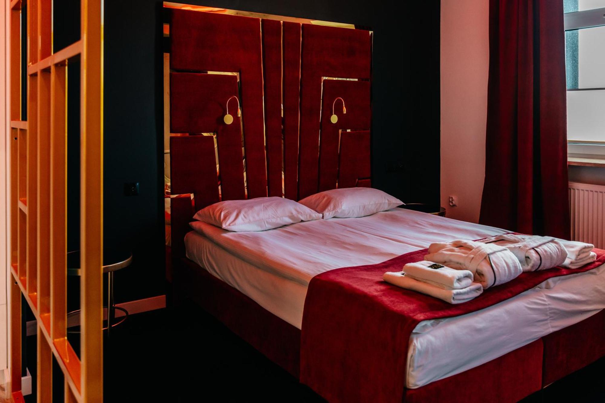 Hotel Senator Konferencje & Spa 斯塔拉乔维切 外观 照片