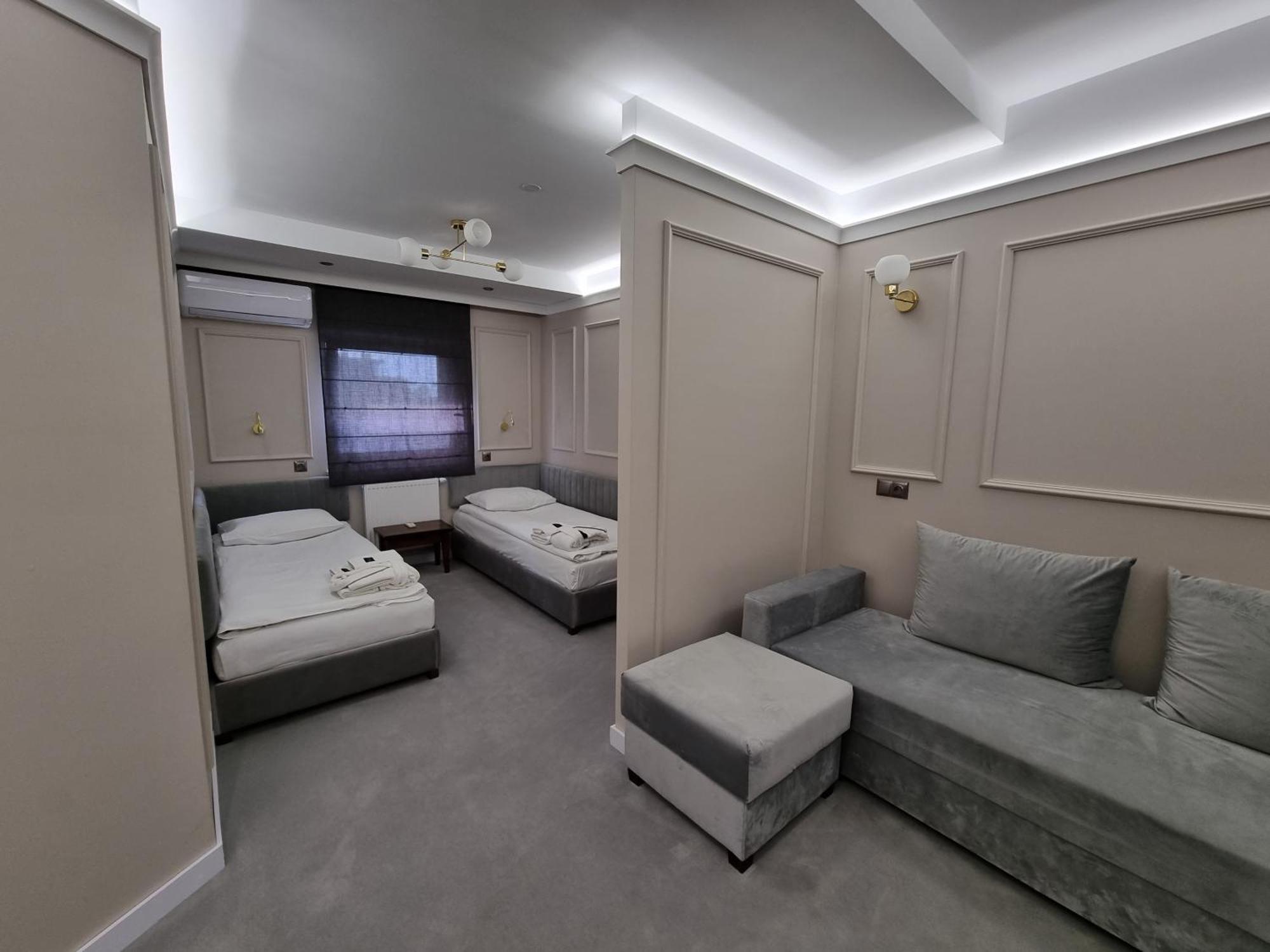 Hotel Senator Konferencje & Spa 斯塔拉乔维切 外观 照片