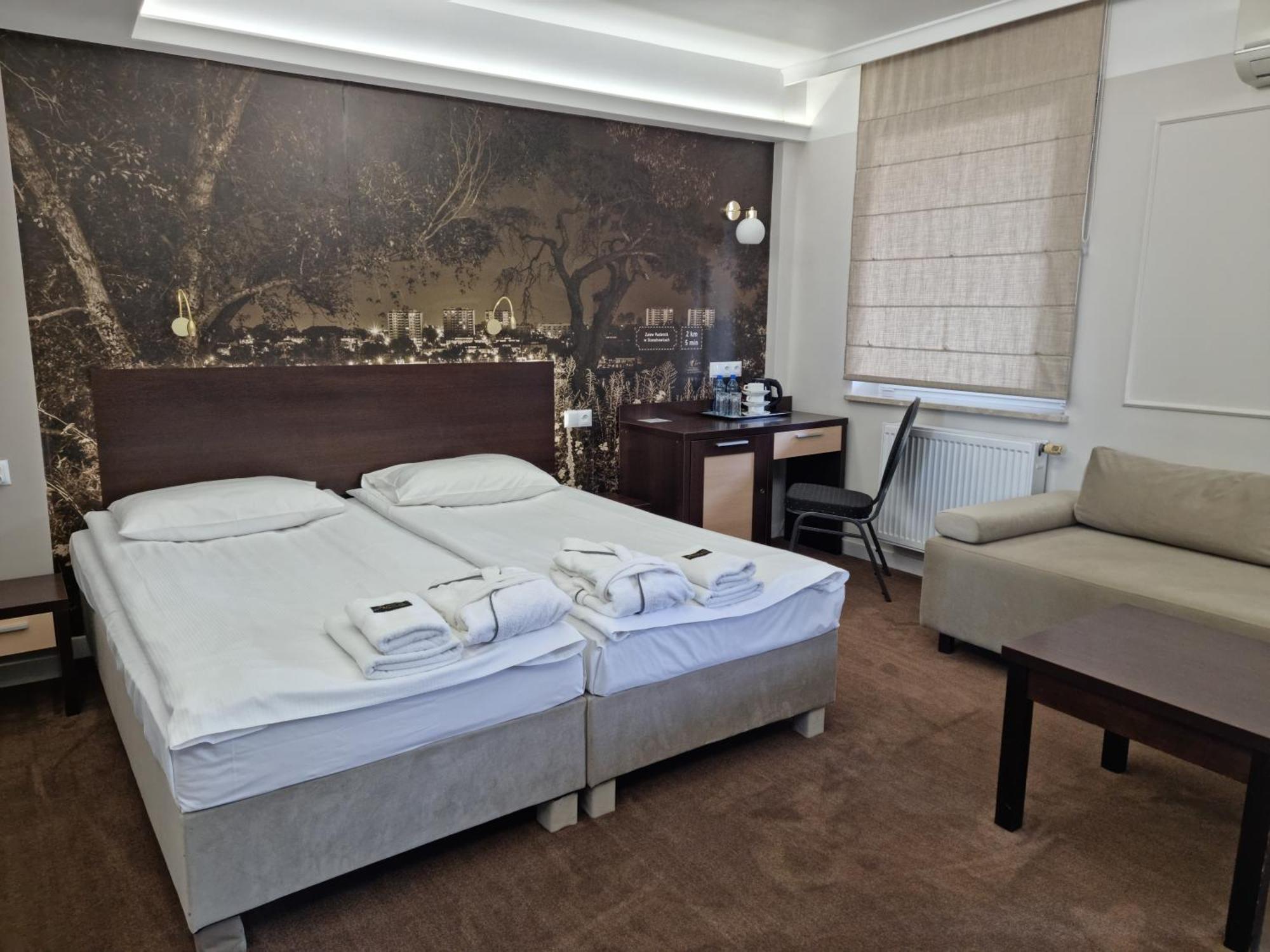 Hotel Senator Konferencje & Spa 斯塔拉乔维切 外观 照片