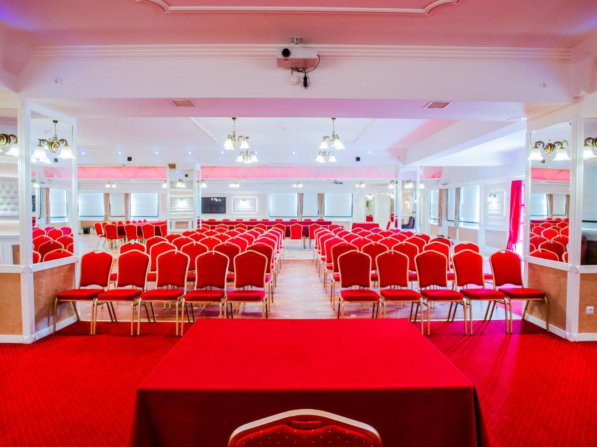 Hotel Senator Konferencje & Spa 斯塔拉乔维切 外观 照片